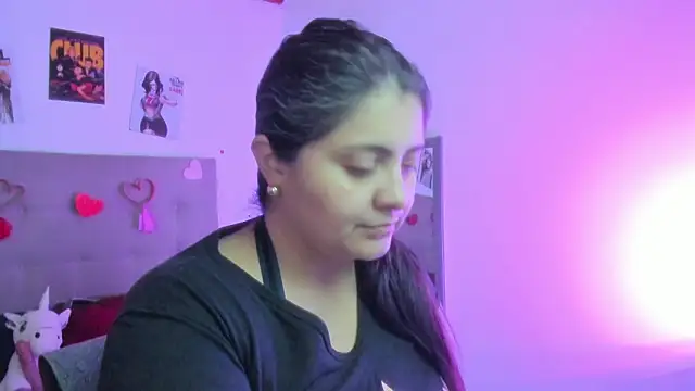 Snapshot of TifanyAmazinng chatting on 02-13-26, 12:34 TifanyAmazinng online show from 02-13-26, 12:34