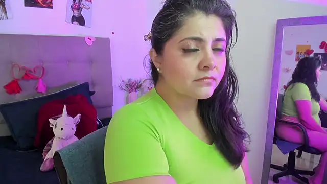 TifanyAmazinng online show from 03-05-26, 01:51