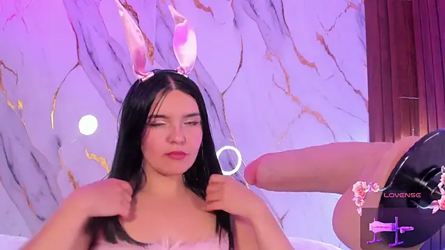 alicecute77 online show from 05-19-26, 02:29