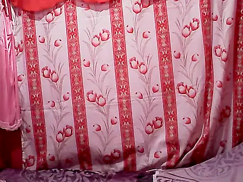 Snapshot of Sexylyka30 chatting on 02-12-26, 10:38 Sexylyka30 online show from 02-12-26, 10:38