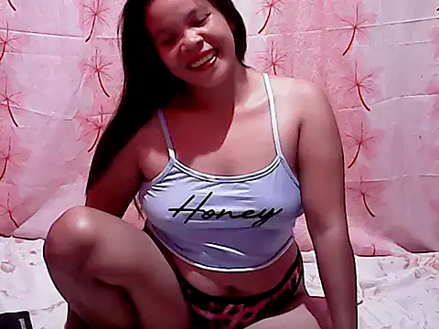 Snapshot of Sexylyka30 chatting on 08-01-26, 01:43 Sexylyka30 online show from 08-01-26, 01:43