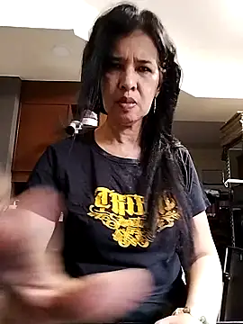 Prettysweetmum online show from 09-10-25, 12:43