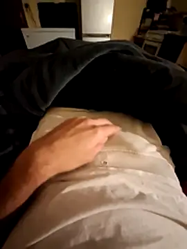 Snapshot of lapousse3 chatting on 10-18-25, 04:26 lapousse3 online show from 10-18-25, 04:26