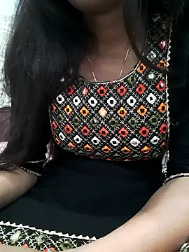 Aarti-kumri online show from 01-15-26, 05:05