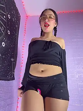 ZeziGamingg online show from 01-17-26, 07:24