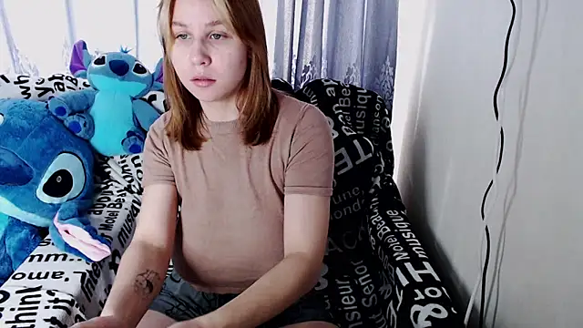 RoyAngela online show from 09-10-25, 07:19