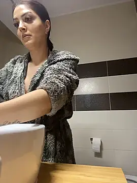 Lexi Storm online show from 11-27-25, 05:42