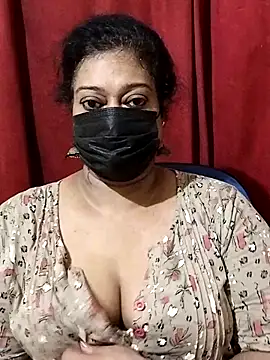 Snapshot of surekha-30 chatting on 06-15-26, 05:48 surekha-30 online show from 06-15-26, 05:48