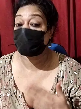 Snapshot of surekha-30 chatting on 06-19-26, 06:01 surekha-30 online show from 06-19-26, 06:01