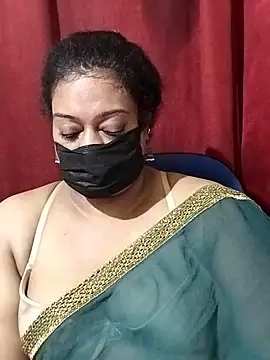 Snapshot of surekha-30 chatting on 06-20-26, 06:33 surekha-30 online show from 06-20-26, 06:33