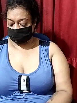 Snapshot of surekha-30 chatting on 07-28-26, 06:20 surekha-30 online show from 07-28-26, 06:20