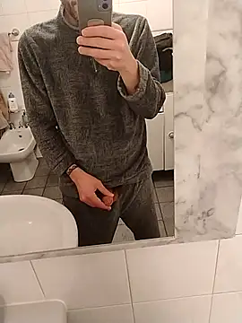 Baldassarre1990 online show from 11-30-25, 01:42