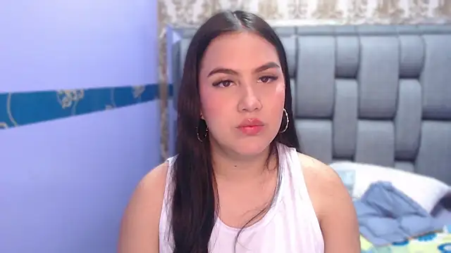 Snapshot of ValentinaMillers_ chatting on 10-08-25, 12:58 ValentinaMillers online show from 10-08-25, 12:58