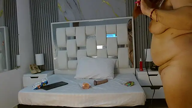 VanessaHard as online show from 09-21-25, 07:15