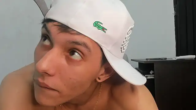 ZafiroAndFlynn online show from 02-24-26, 03:48