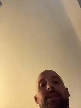 Mrbenm online show from 10-27-25, 07:56