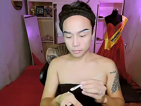 YourNikkieXxx online show from 10-26-25, 06:41