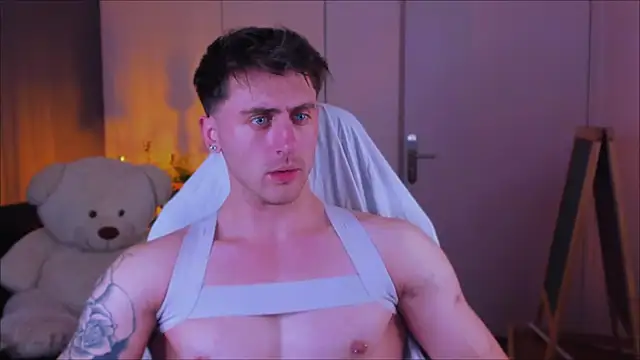 Oscar Miller  online show from 11-13-25, 09:36