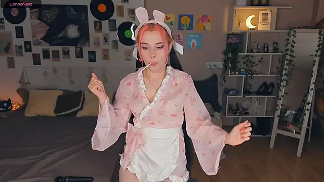 Snapshot of VedaSchulz chatting on 02-09-26, 06:34 VedaSchulz online show from 02-09-26, 06:34