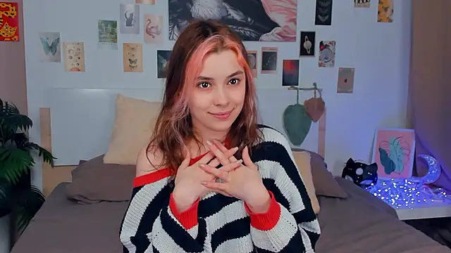 Snapshot of VedaSchulz chatting on 02-28-26, 07:48 VedaSchulz online show from 02-28-26, 07:48