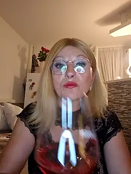 TinaLizxh online show from 07-18-26, 11:19