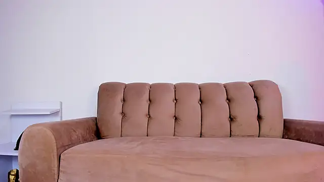 fressittalove01 online show from 11-08-25, 01:55