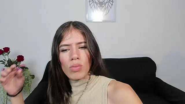 fressittalove01 online show from 04-15-26, 12:34