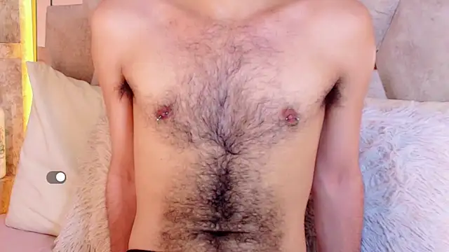 Snapshot of alessandro_musk chatting on 04-20-26, 02:31 alessandro musk online show from 04-20-26, 02:31