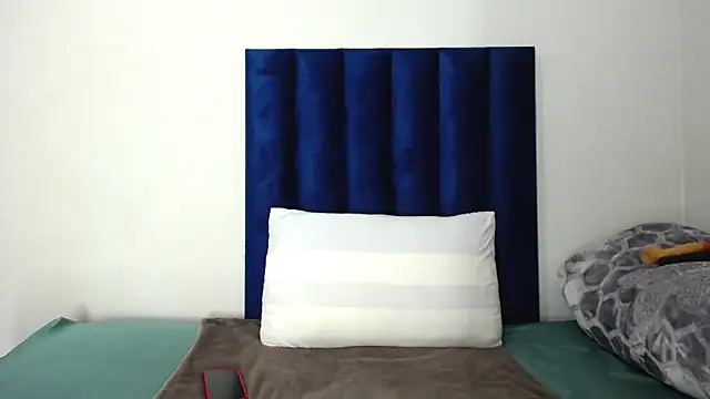 Pinkdollyg online show from 10-01-25, 06:36