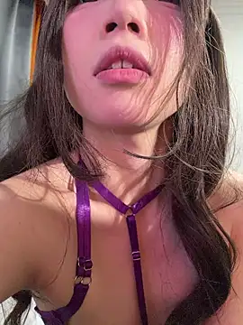 Snapshot of Yiyi-707 chatting on 04-11-26, 12:53 Yiyi-707 online show from 04-11-26, 12:53
