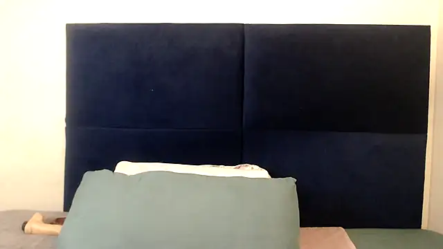 Snapshot of Sexy-Momo chatting on 10-31-25, 07:59 Sexy-Momo online show from 10-31-25, 07:59