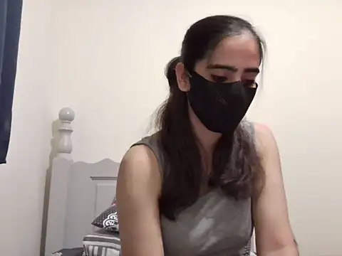 BobtailFormal online show from 12-18-25, 08:37