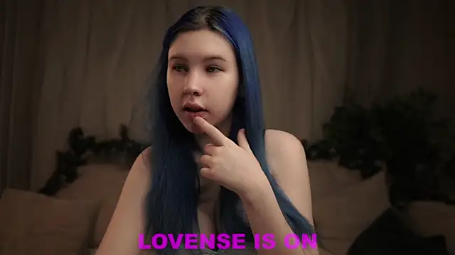 ElizSpieth online show from 01-13-26, 01:11