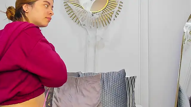 CharlotteBrownn  online show from 10-23-25, 02:44