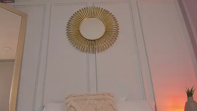 CharlotteBrownn  online show from 05-15-26, 11:12