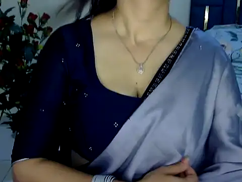 Snapshot of Rumi_cute chatting on 04-25-26, 04:04 Rumi cute online show from 04-25-26, 04:04