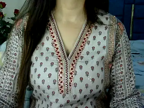 Snapshot of Rumi_cute chatting on 05-11-26, 05:54 Rumi cute online show from 05-11-26, 05:54