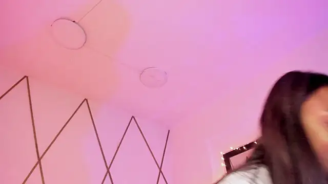 Snapshot of Venuswilds chatting on 02-12-26, 11:38 Venuswilds online show from 02-12-26, 11:38