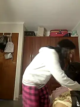 missapril0101 online show from 04-07-26, 02:34