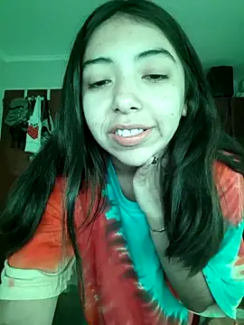 Snapshot of missapril0101 chatting on 06-07-26, 05:44 missapril0101 online show from 06-07-26, 05:44