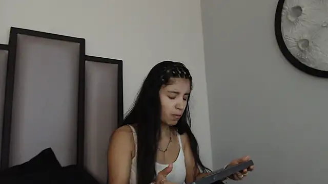 Lucy-23 online show from 01-17-26, 04:50