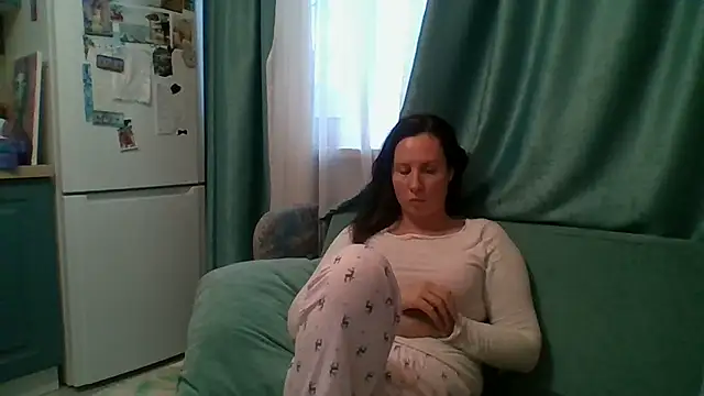 ALICAINWONDERLAND online show from 11-07-25, 10:48