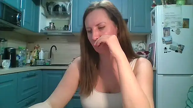 ALICAINWONDERLAND online show from 04-12-26, 05:07