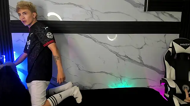 Saimonvela online show from 10-23-25, 04:34