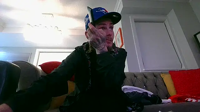 Snapshot of youngblondetwink chatting on 02-04-26, 04:18 youngblondetwink online show from 02-04-26, 04:18
