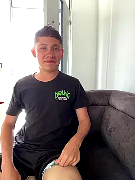 elfernh online show from 12-18-25, 06:47