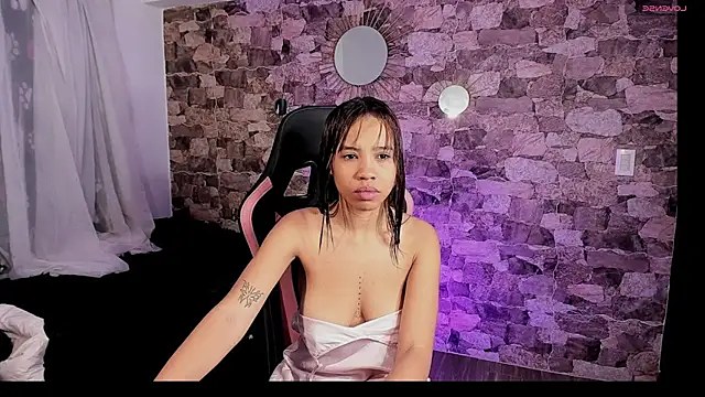 Snapshot of samiacooper25 chatting on 02-23-26, 05:49 samiacooper25 online show from 02-23-26, 05:49