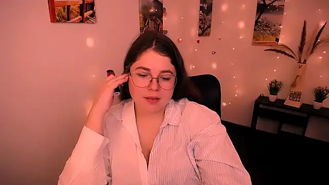 Snapshot of _Lovely_Mary chatting on 09-12-25, 08:03  Lovely Mary online show from 09-12-25, 08:03