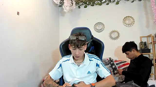sebas boys577 online show from 10-18-25, 01:23