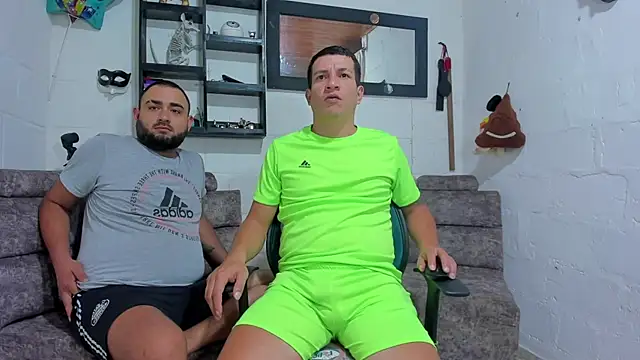 Snapshot of DuoPerverxs chatting on 11-06-25, 07:04 DuoPerverxs online show from 11-06-25, 07:04